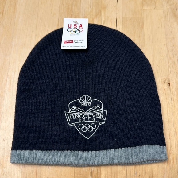 Vancouver 2010 Olympics Hat - Picture 1 of 1